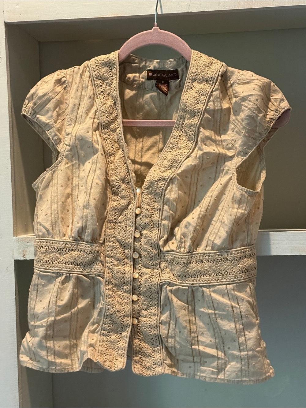 Bandolino Cream Eyelet Button-Front Cap Sleeve Blouse